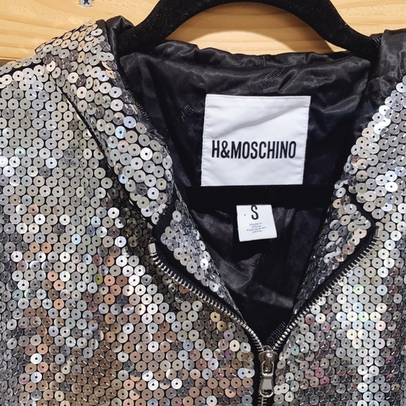 Moschino x H&M Silver Sequin Hooded Mini Dress - Picture 6 of 16